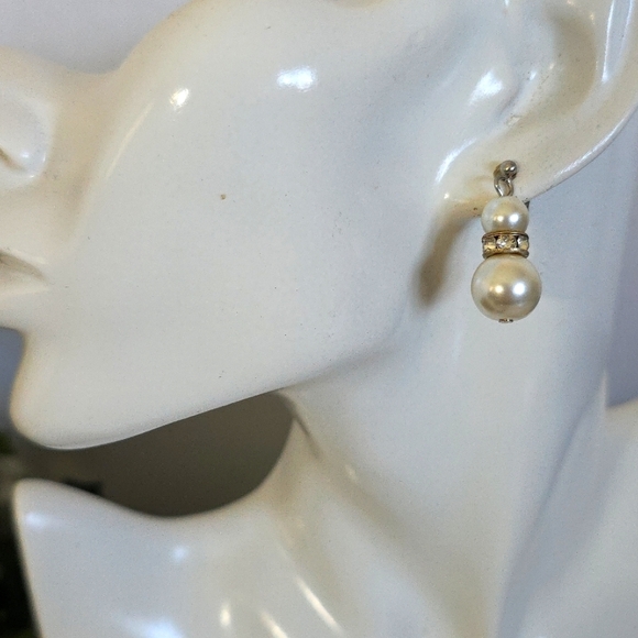 Elegant White Glass Pearl with Rhinestone Necklace Earrings and Bracelet Set - Picture 3 of 17